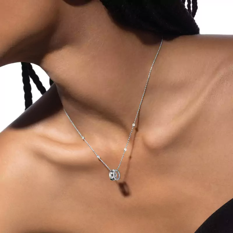 Colgante con cadena Move Romane